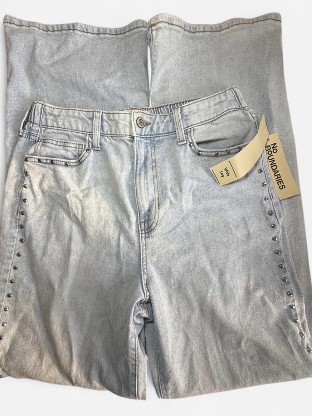 No Boundaries Studded Wide Leg Jeans Size Medium 8 / 10 - High Rise Y2K - NWT
